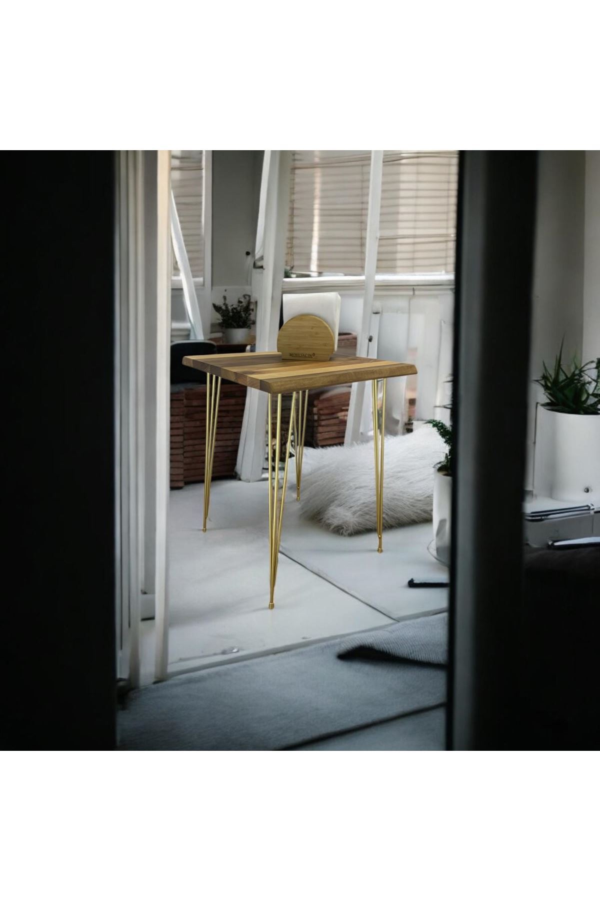 Ceviz Ahşap Yan Sehpa Firkete Ayaklı (Siyah AYAKLI) Ceviz Ahşap Yan Sehpa Firkete Ayaklı (Siyah AYAKLI)