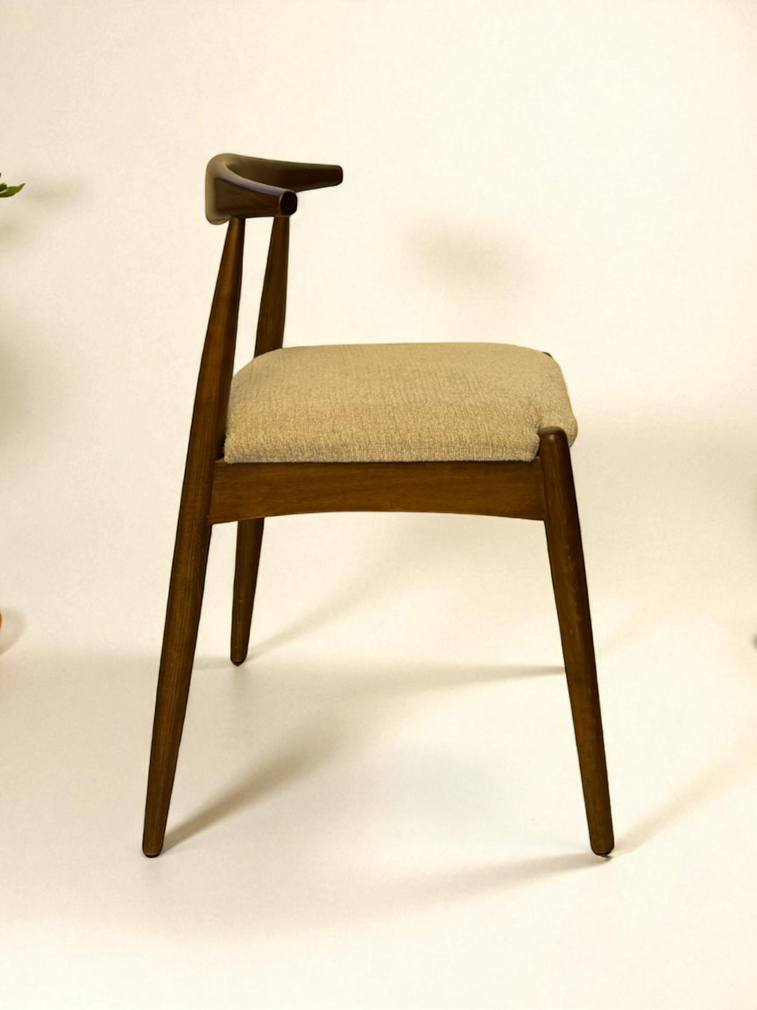 Sandalye - Yilan Sandalye - Yilan